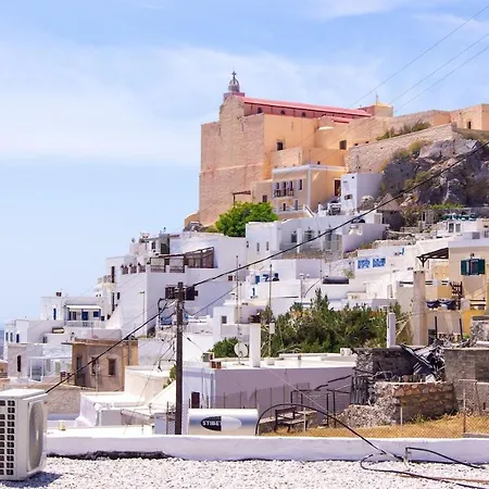 Emilia's * Ano Syros