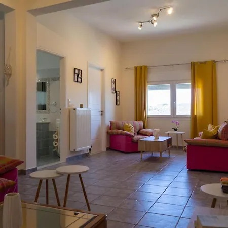 Emilia's * Ano Syros